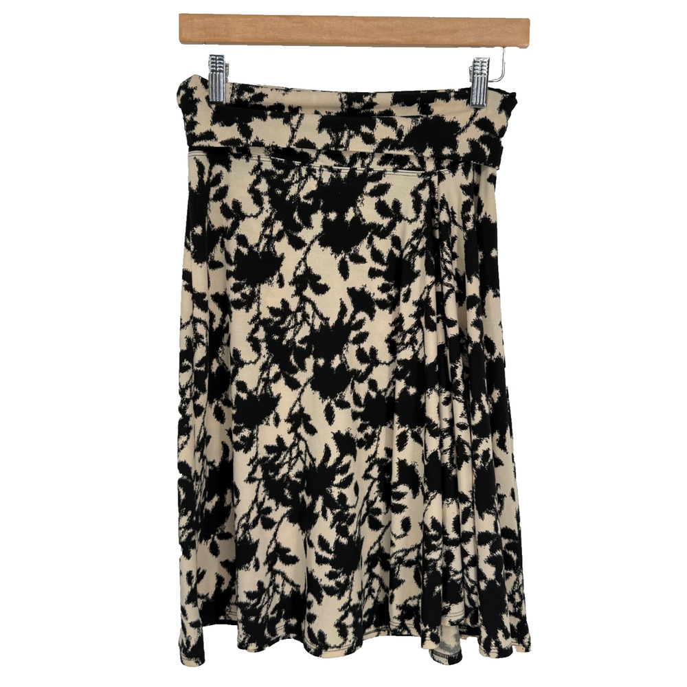 Max Studio A-Line Skirt Sz S Black Beige Floral Knit Stretch Boho Softcore
